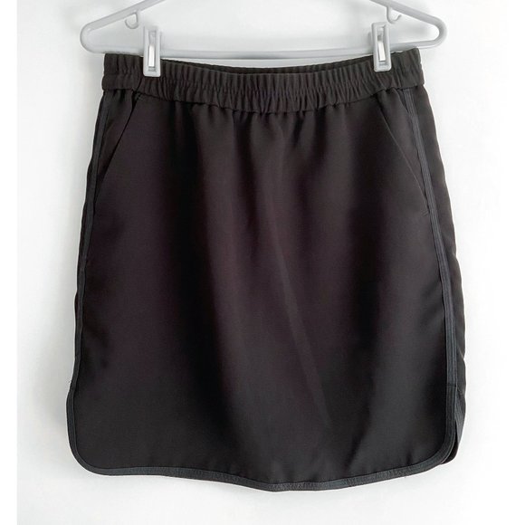 J. Crew • Athletic Skirt • Sz 4 • Black • Pockets! • Comfy & Sporty - Picture 1 of 6